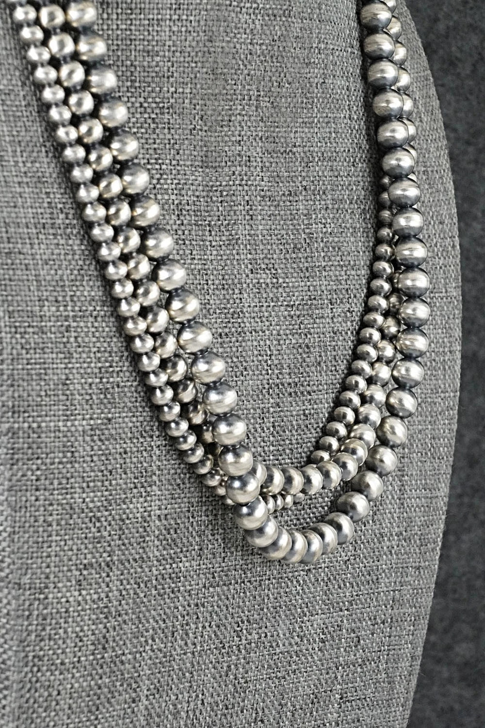 Sterling Silver Navajo Pearl Necklace 18" - Bryannen Halwood