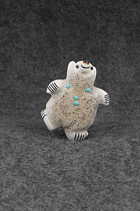 Bear Zuni Fetish Carving - Claudia Peina
