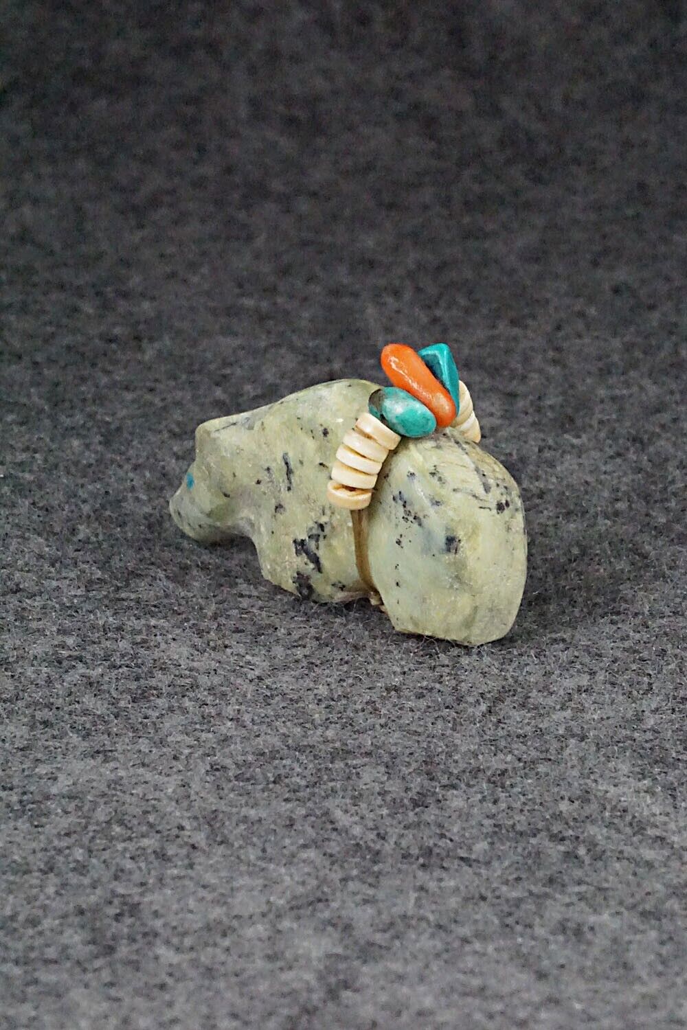 Bear Zuni Fetish Carving - Donovan Laiwakete