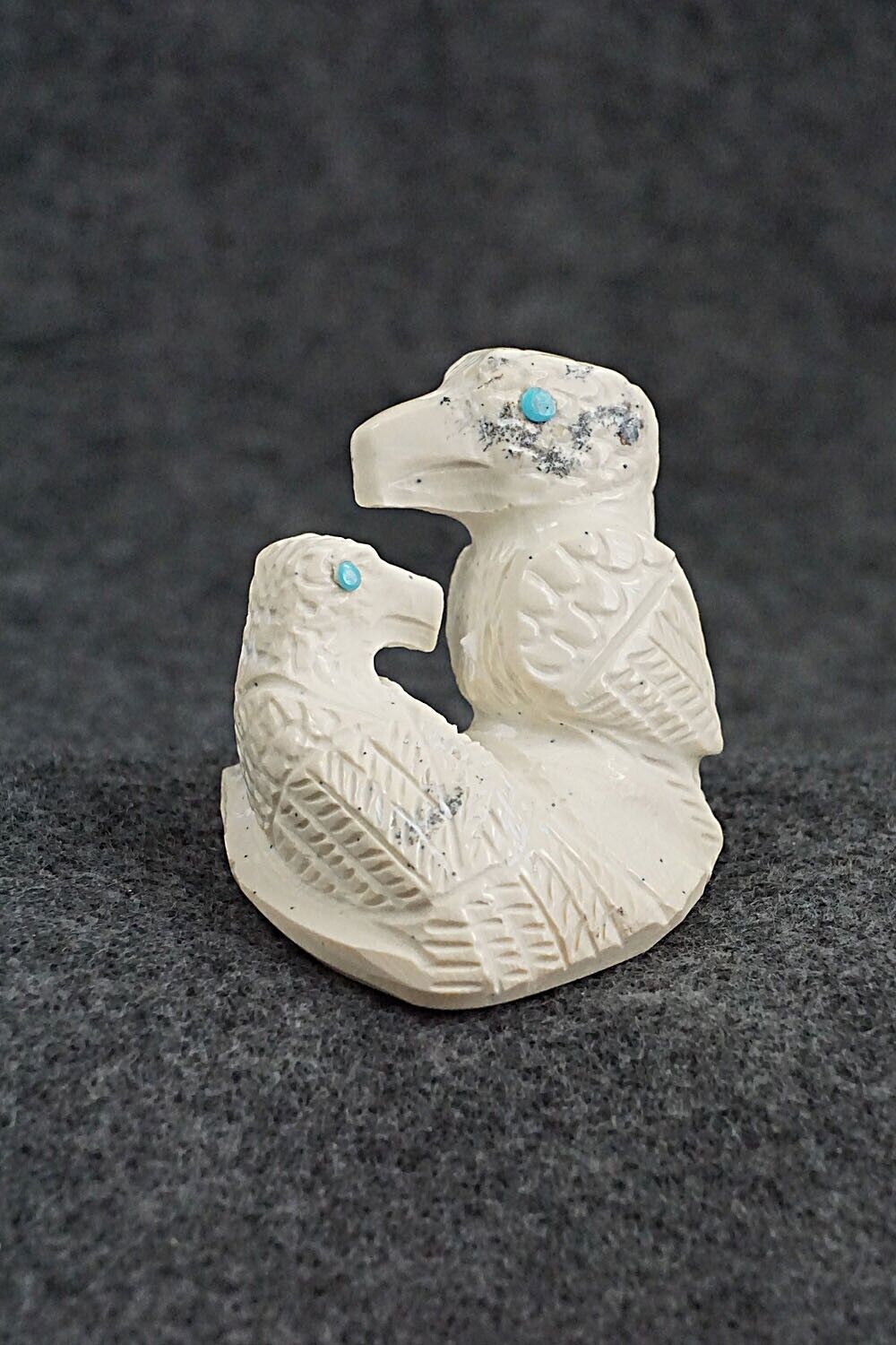 Eagles Zuni Fetish Carving - Carlton Kaamasee