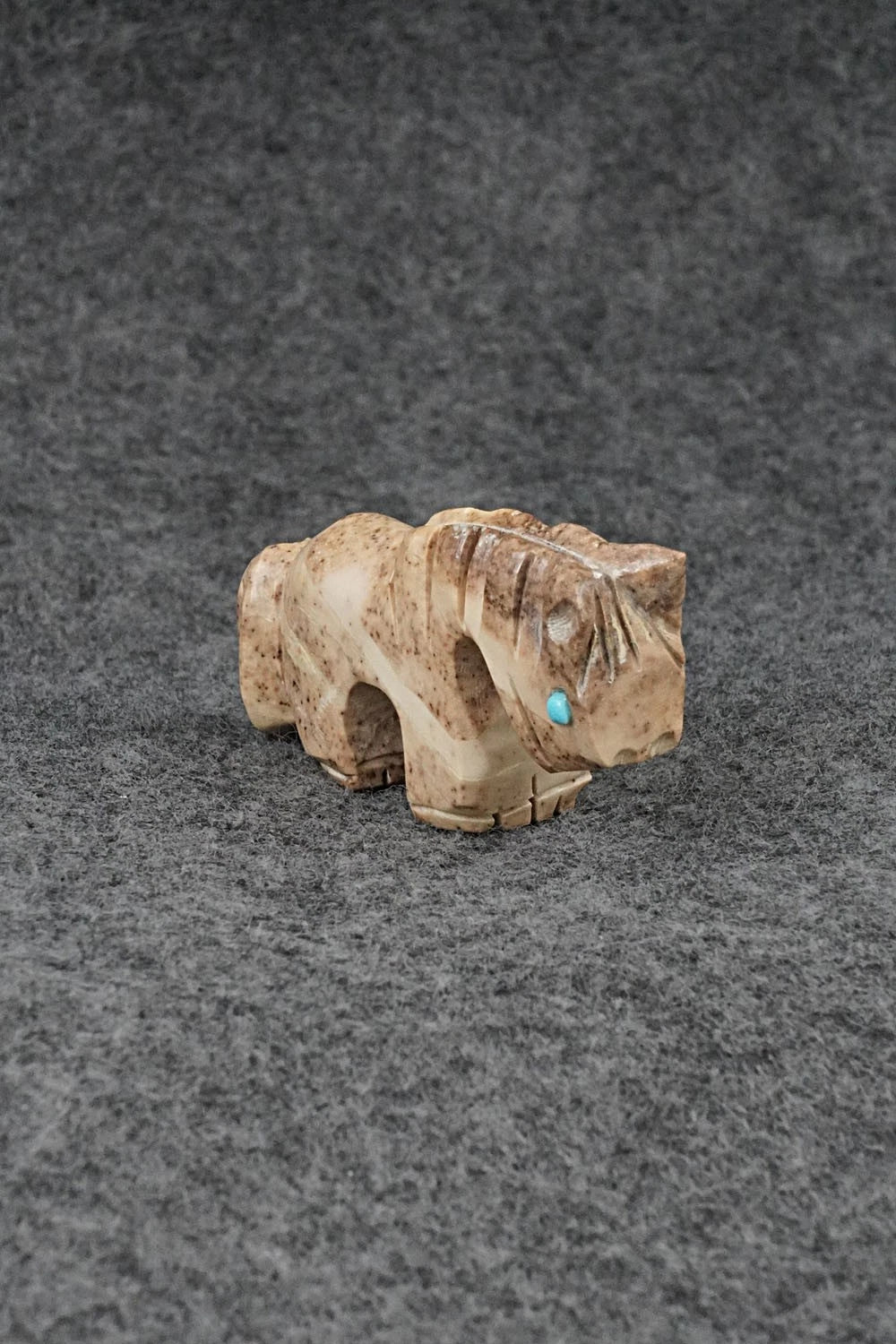 Horse Zuni Fetish Carving - Dannette Laate