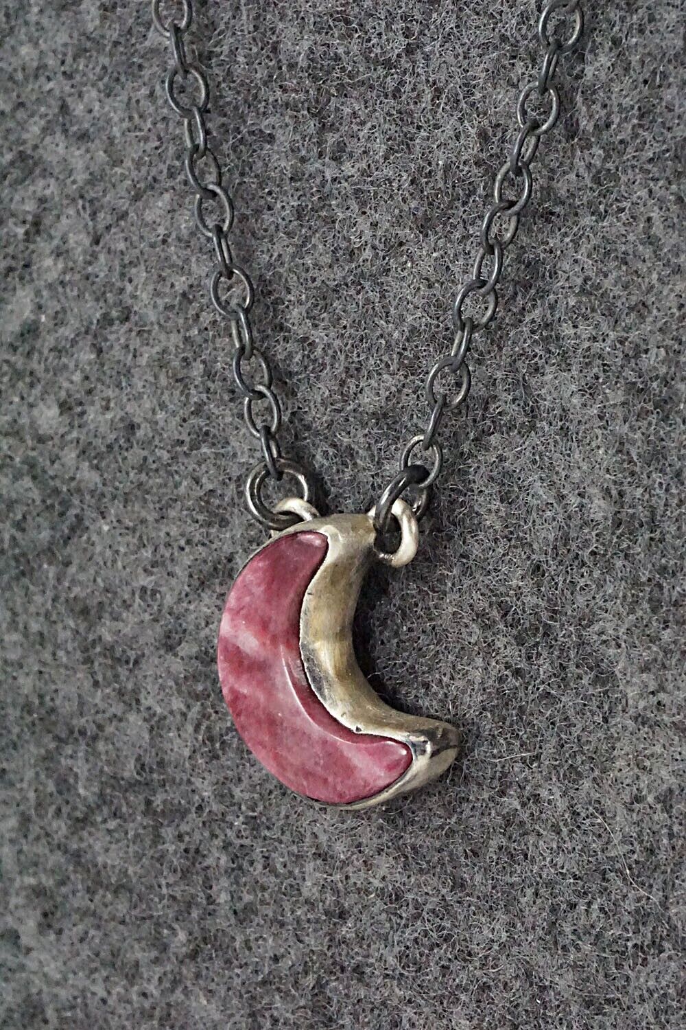 Spiny Oyster & Sterling Silver Necklace - Bernyse Chavez
