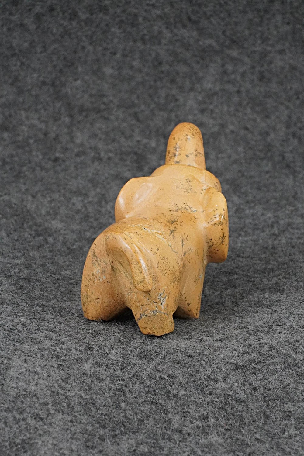 Elephant Zuni Fetish Carving - Enrike Leekya