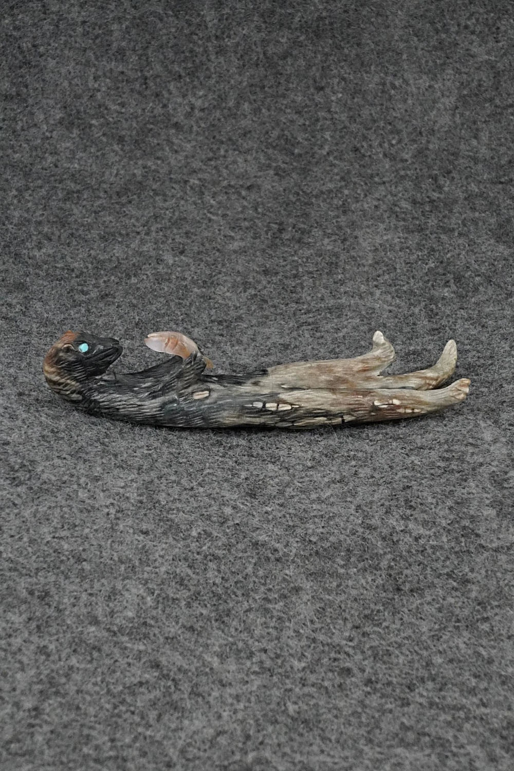 Otter Zuni Fetish Carving - Lance Cheama
