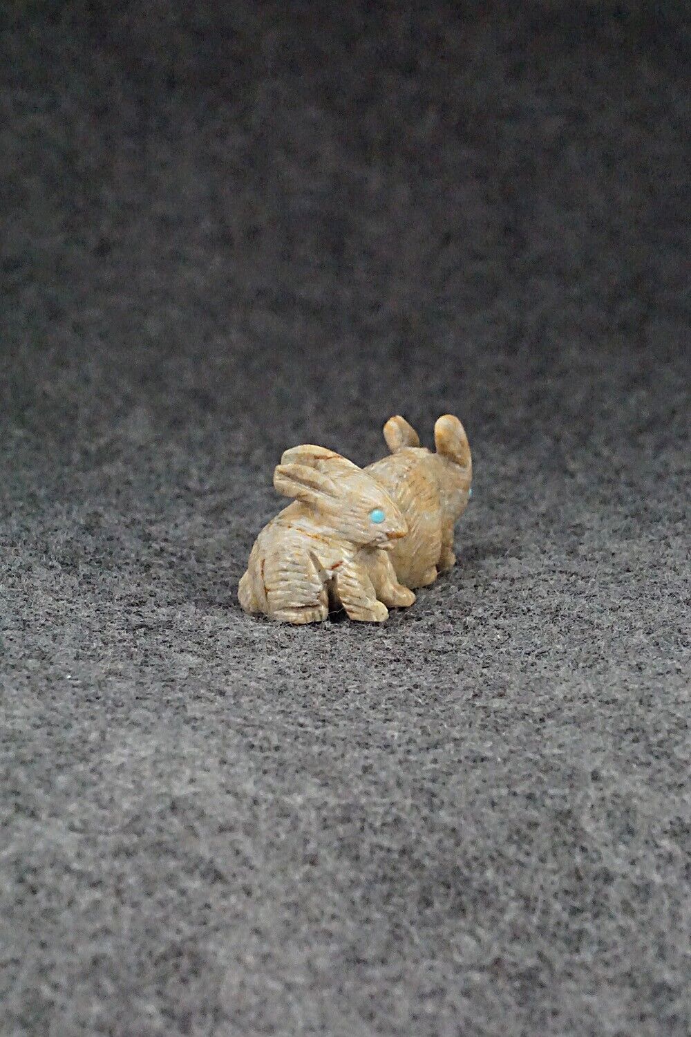 Rabbits Zuni Fetish Carving - Lance Cheama