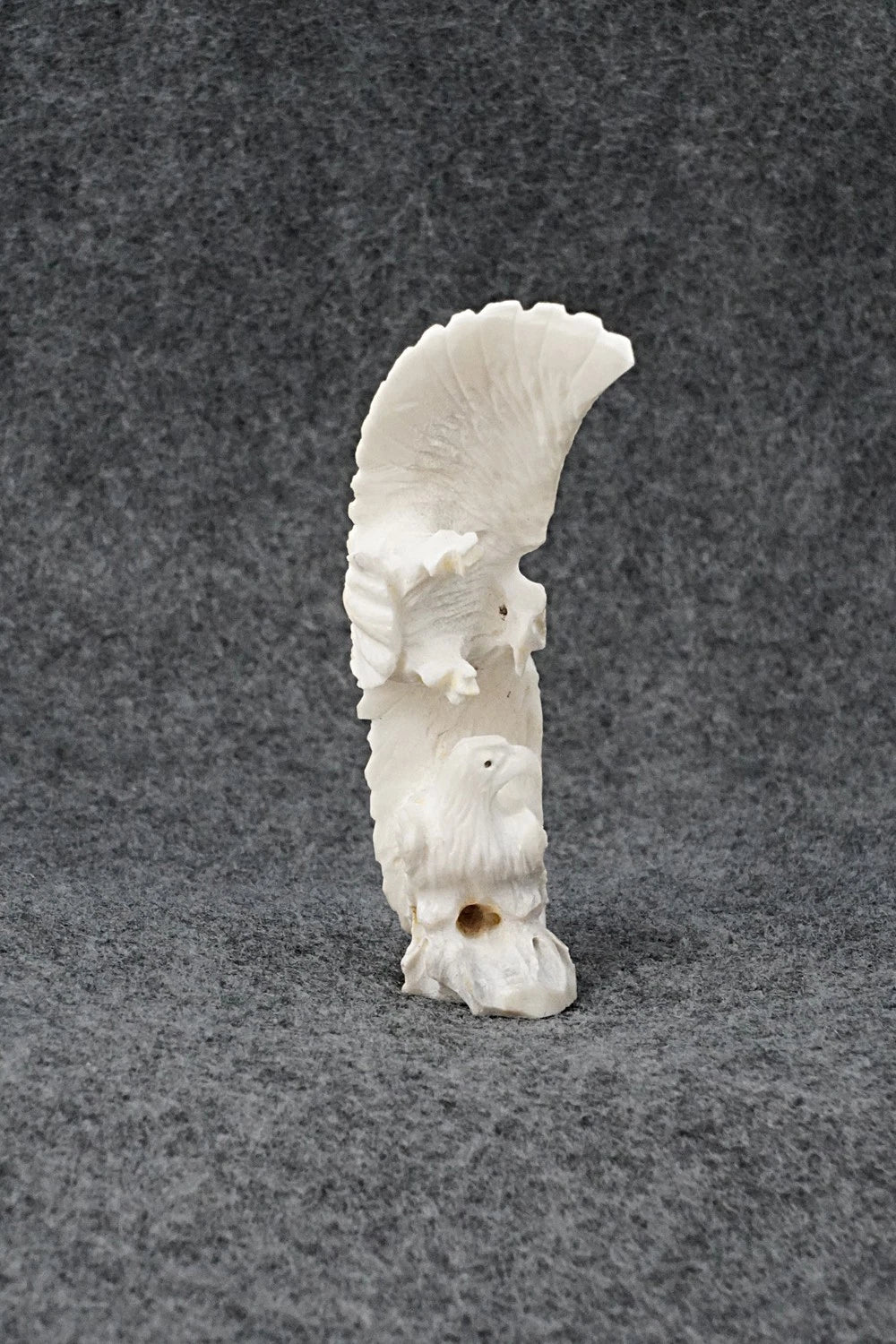 Eagles Zuni Fetish Carving - Lewis Malie