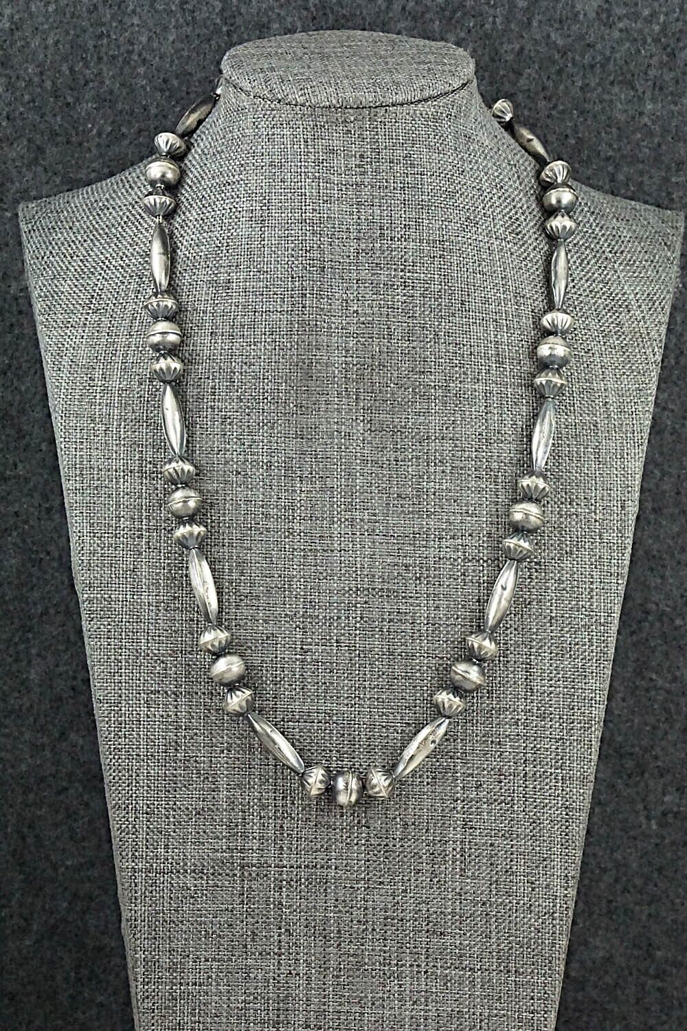 Sterling Silver Navajo Pearl Necklace 18" - Vintage