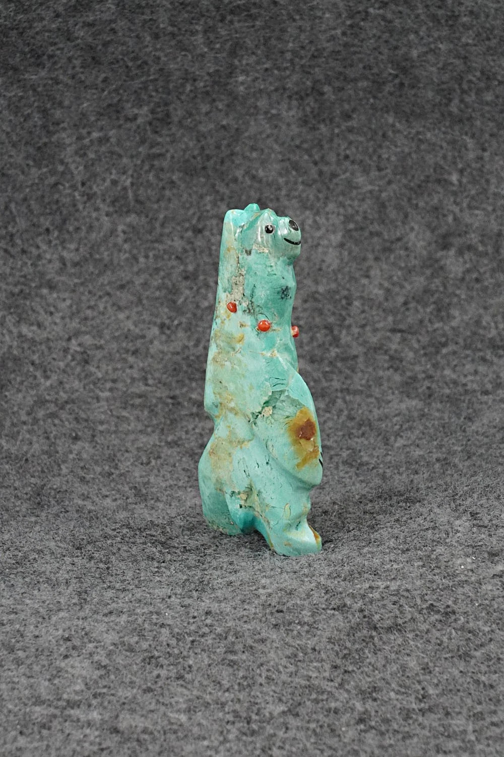 Bear Zuni Fetish Carving - Claudia Peina