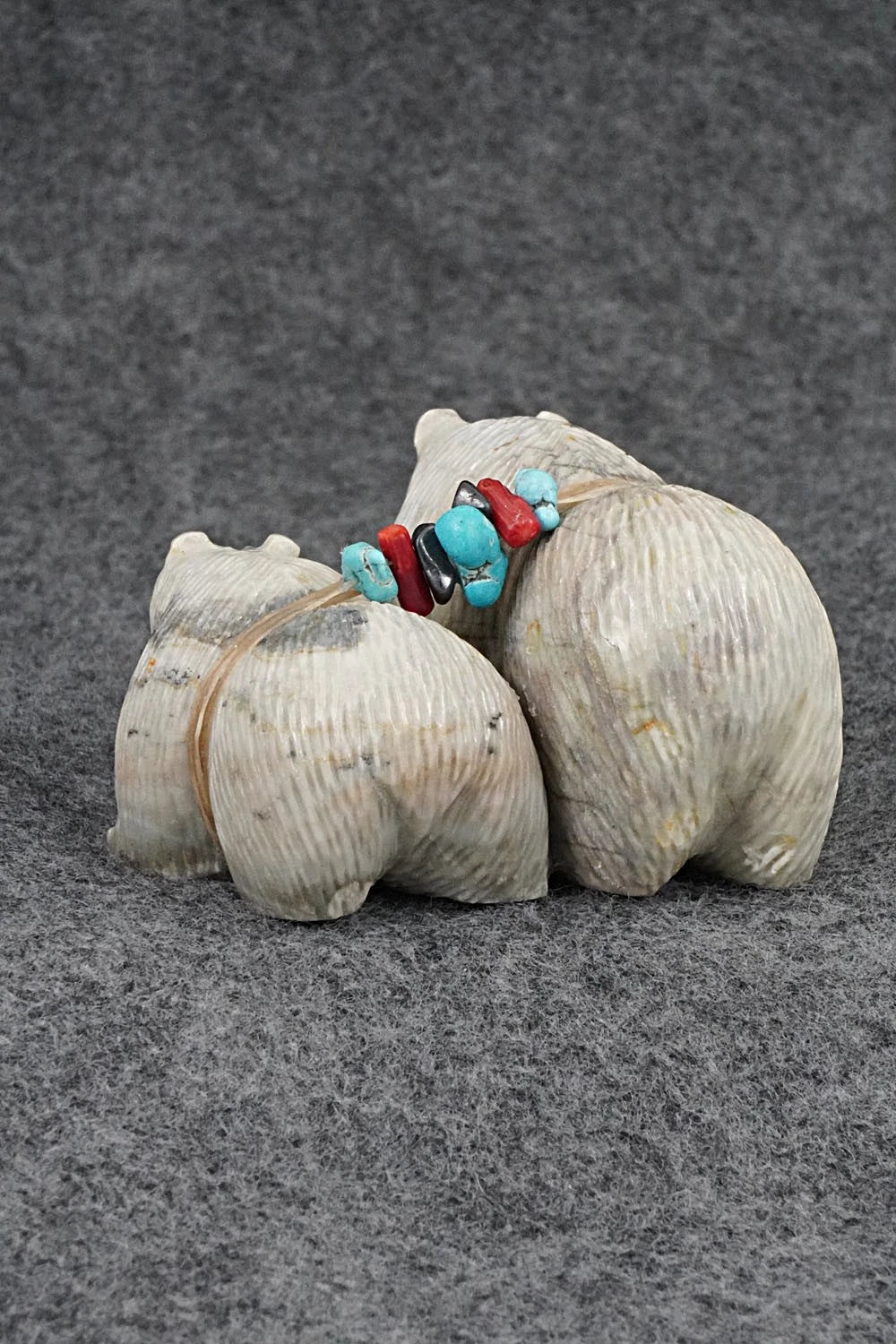 Bear Zuni Fetish Carving - Farlan & Paulette Quam