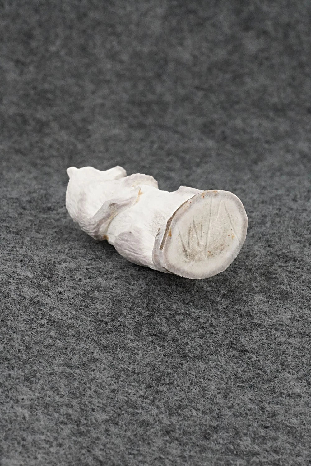 Bear Zuni Fetish Carving - Lewis Malie