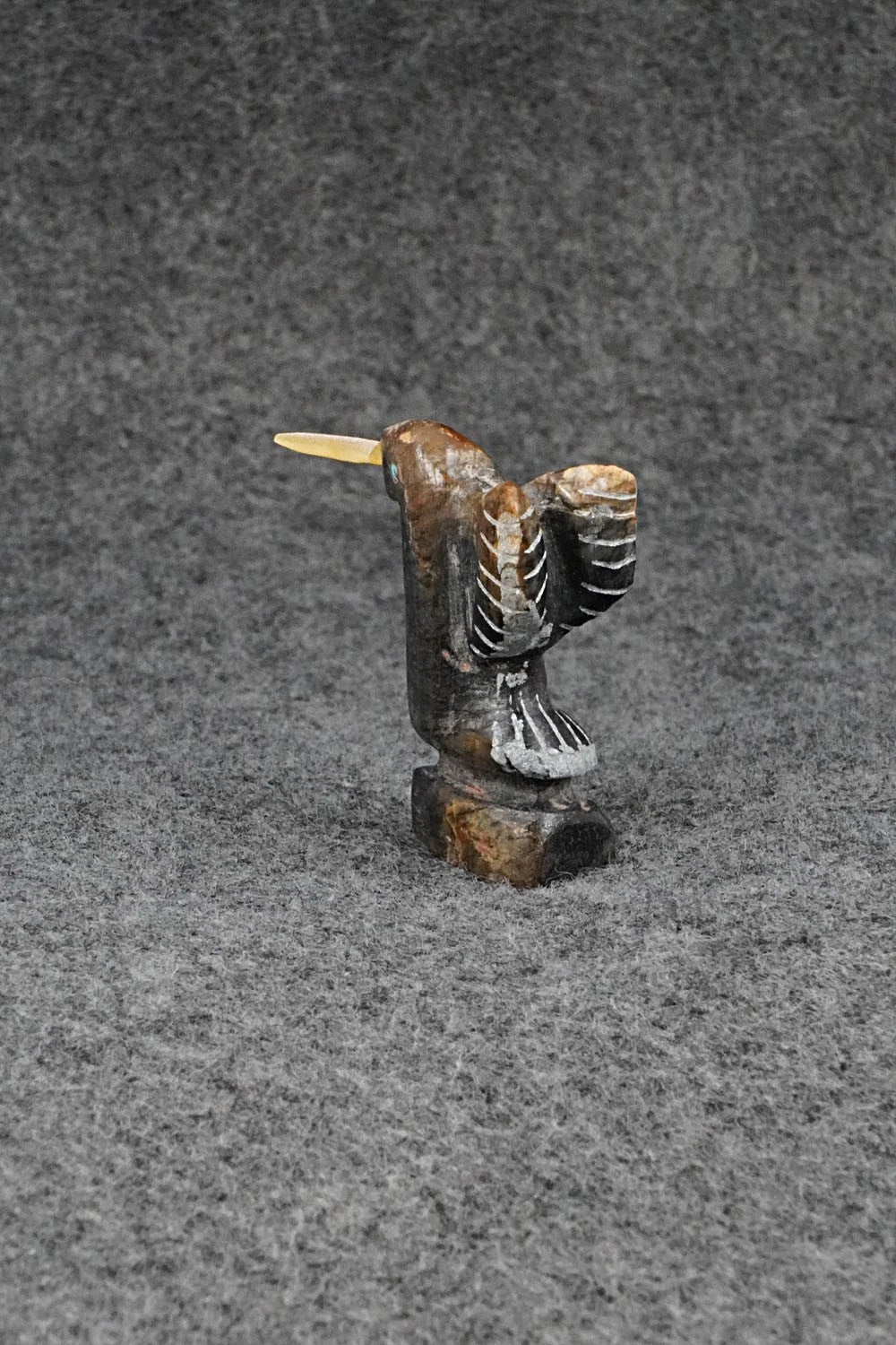Hummingbird Zuni Fetish Carving - Justin Red Elk
