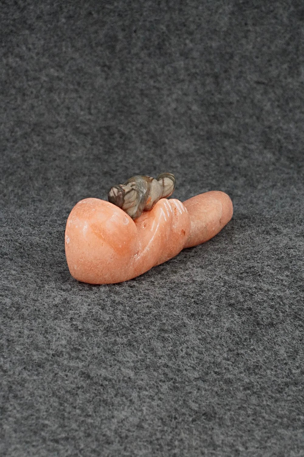 Otter Zuni Fetish Carving - Justin Red Elk