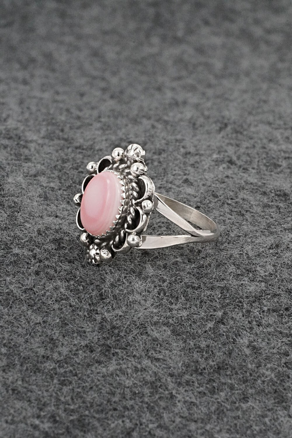 Conch Shell & Sterling Silver Ring - Frieda Martinez - Size 7.5