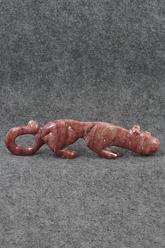Mountain Lion Zuni Fetish Carving - Carlton Camasona