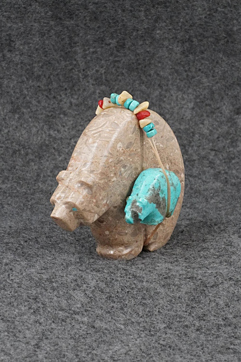 Bear Zuni Fetish Carving - Farlan & Paulette Quam
