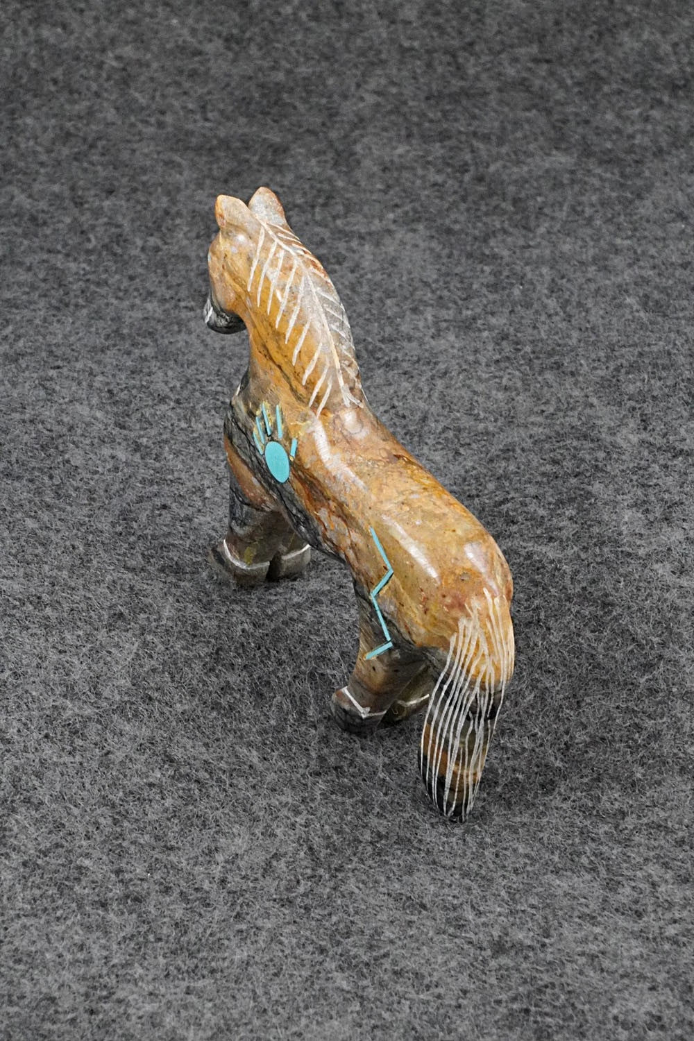 Horse Zuni Fetish Carving - Andres Lementino