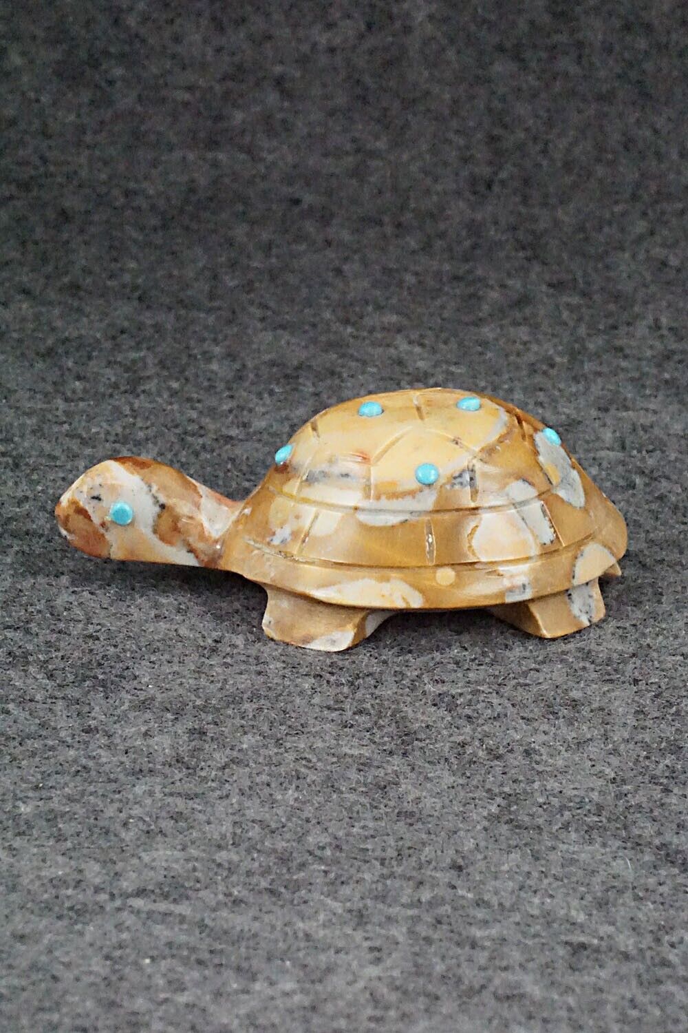 Turtle Zuni Fetish Carving - Ronnie Lunasee