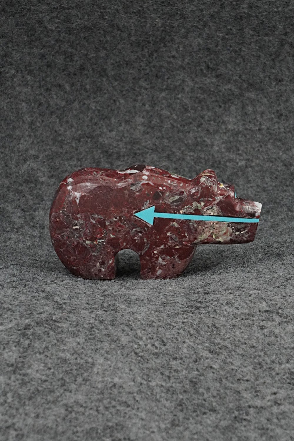 Bear Zuni Fetish Carving - Bernard Laiwakete