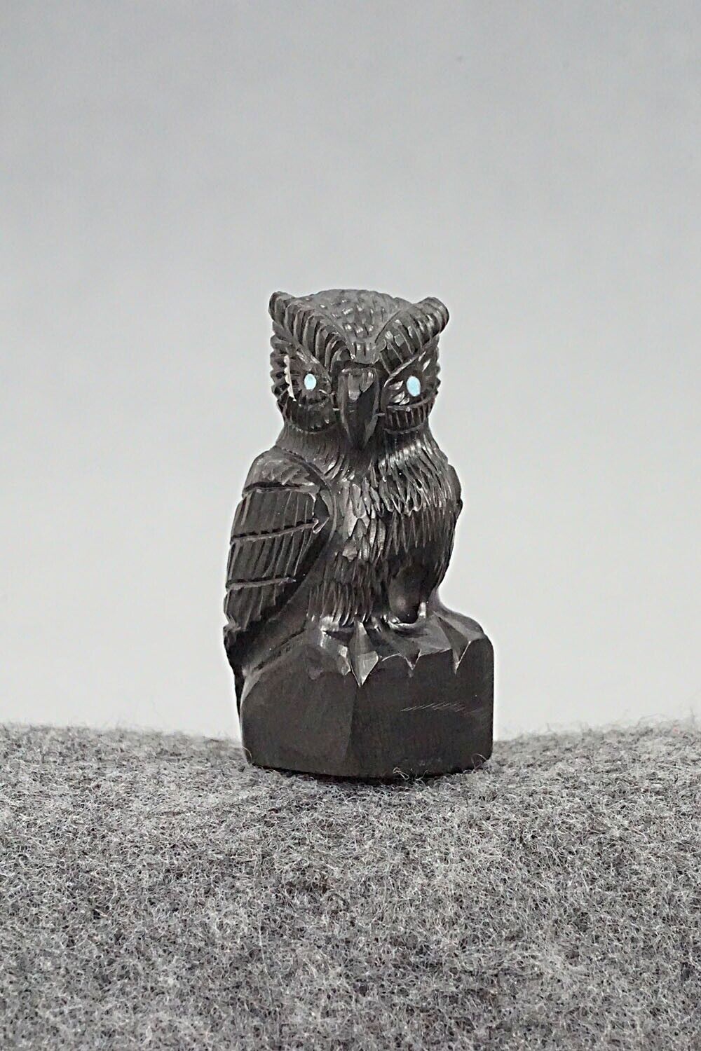 Owl Zuni Fetish Carving - Chris Peina