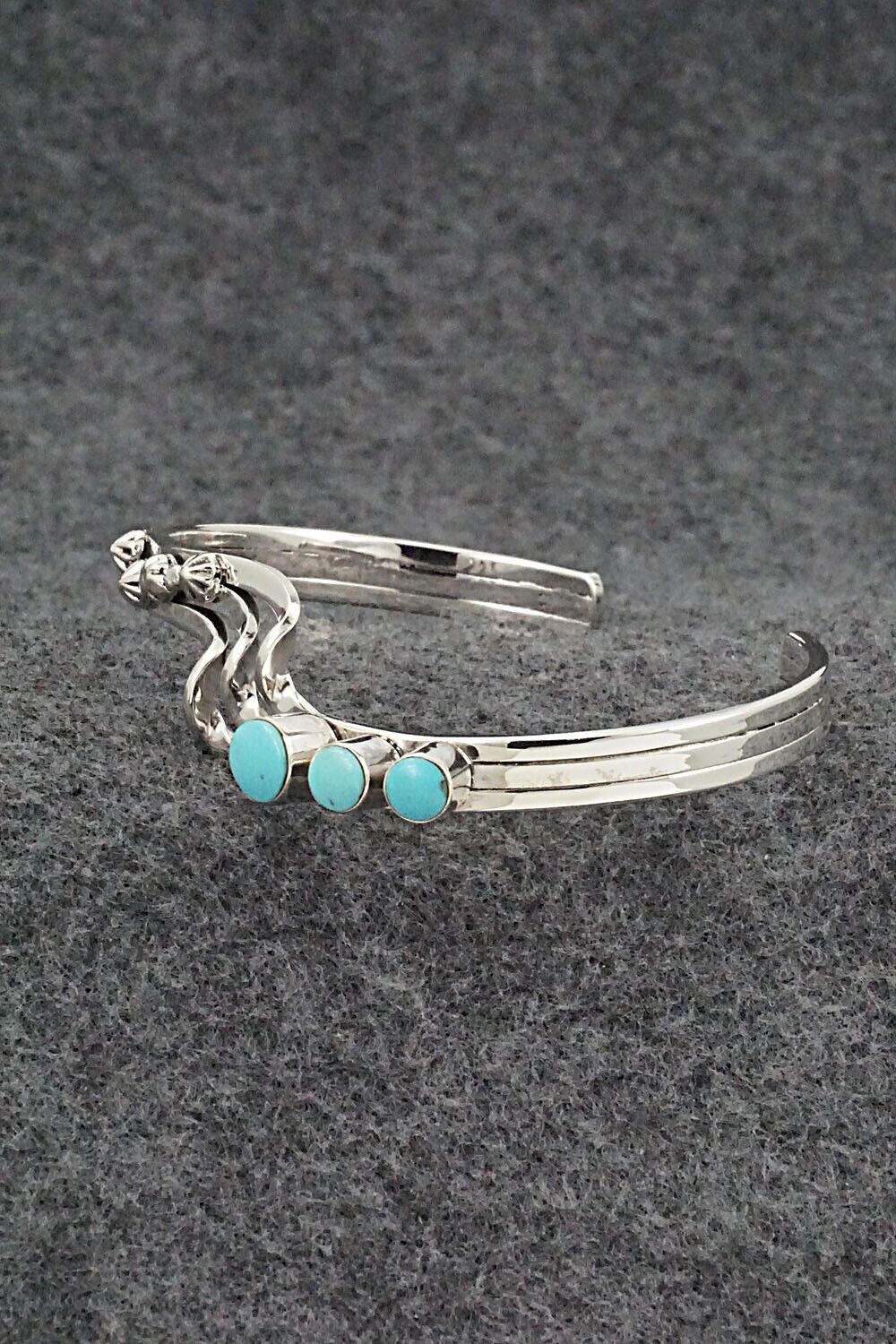 Turquoise & Sterling Silver Bracelet - Daniel Dakai