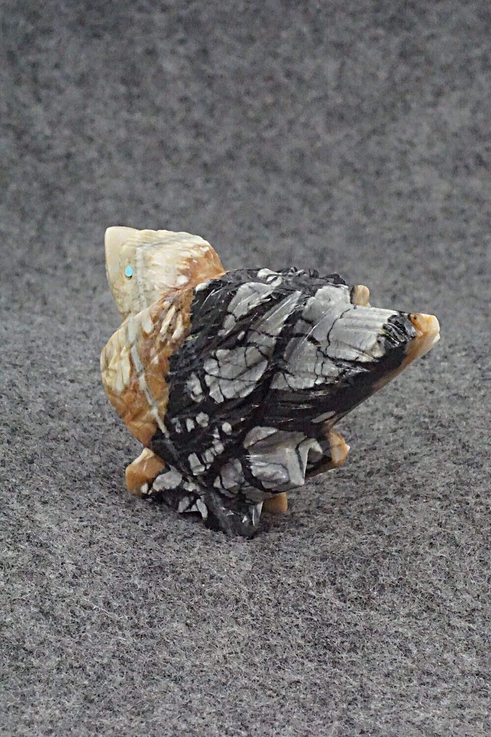 Eagle Zuni Fetish Carving - Tony Mackel