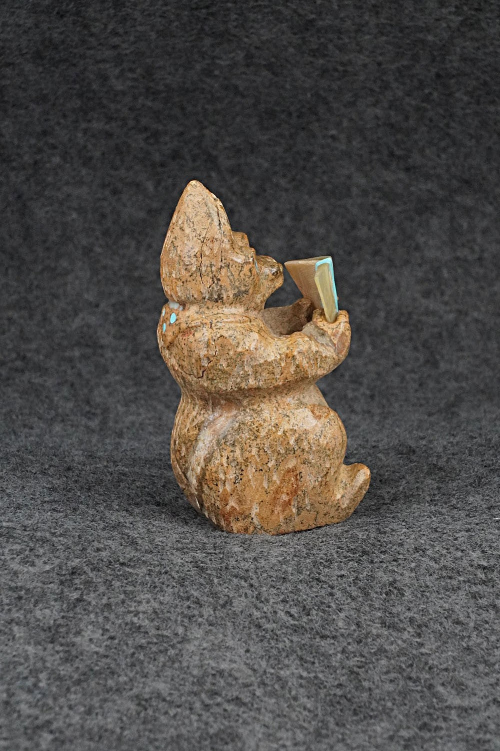 Gorilla Zuni Fetish Carving - Freddie Leekya
