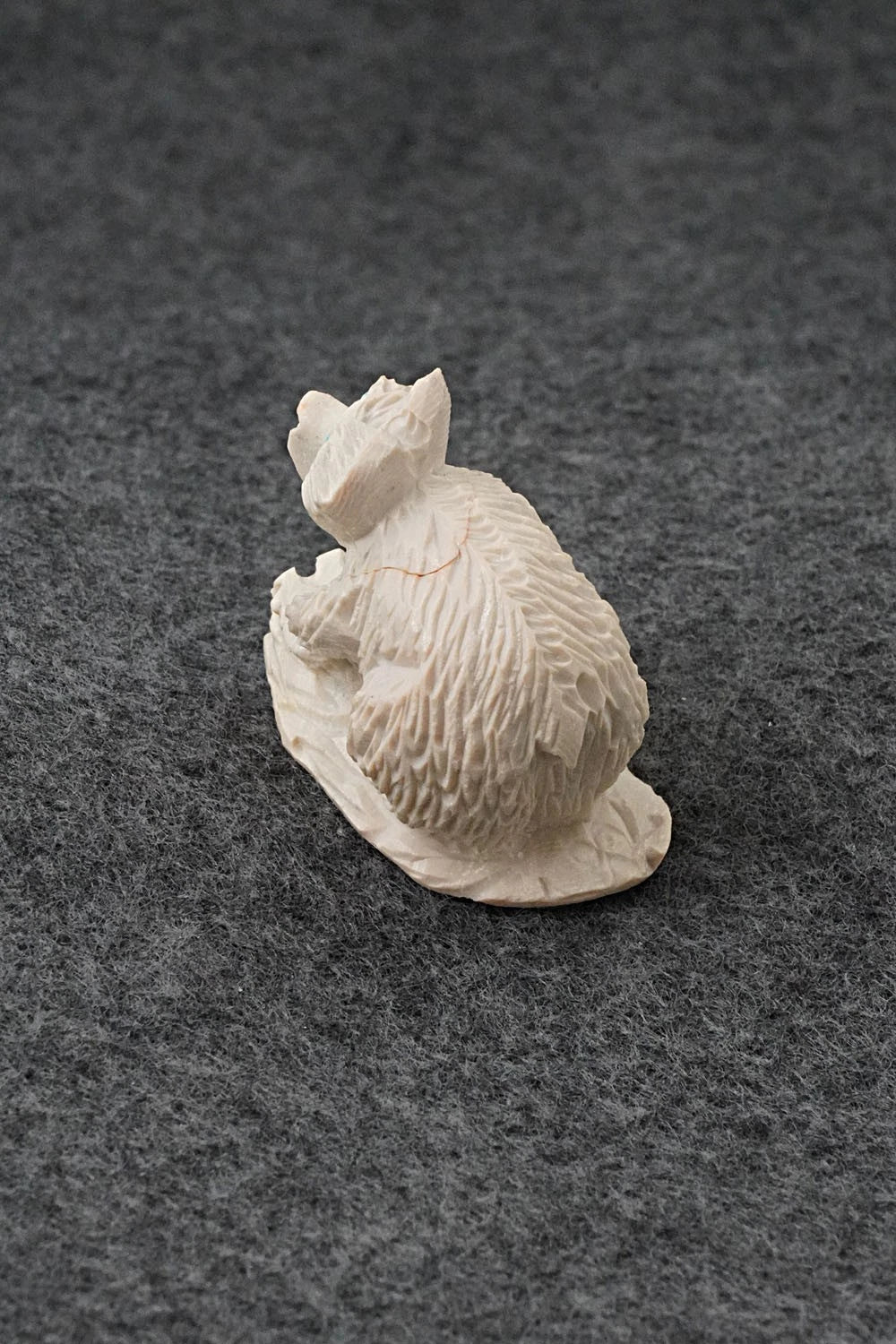 Bear Zuni Fetish Carving - Adrian Cachini