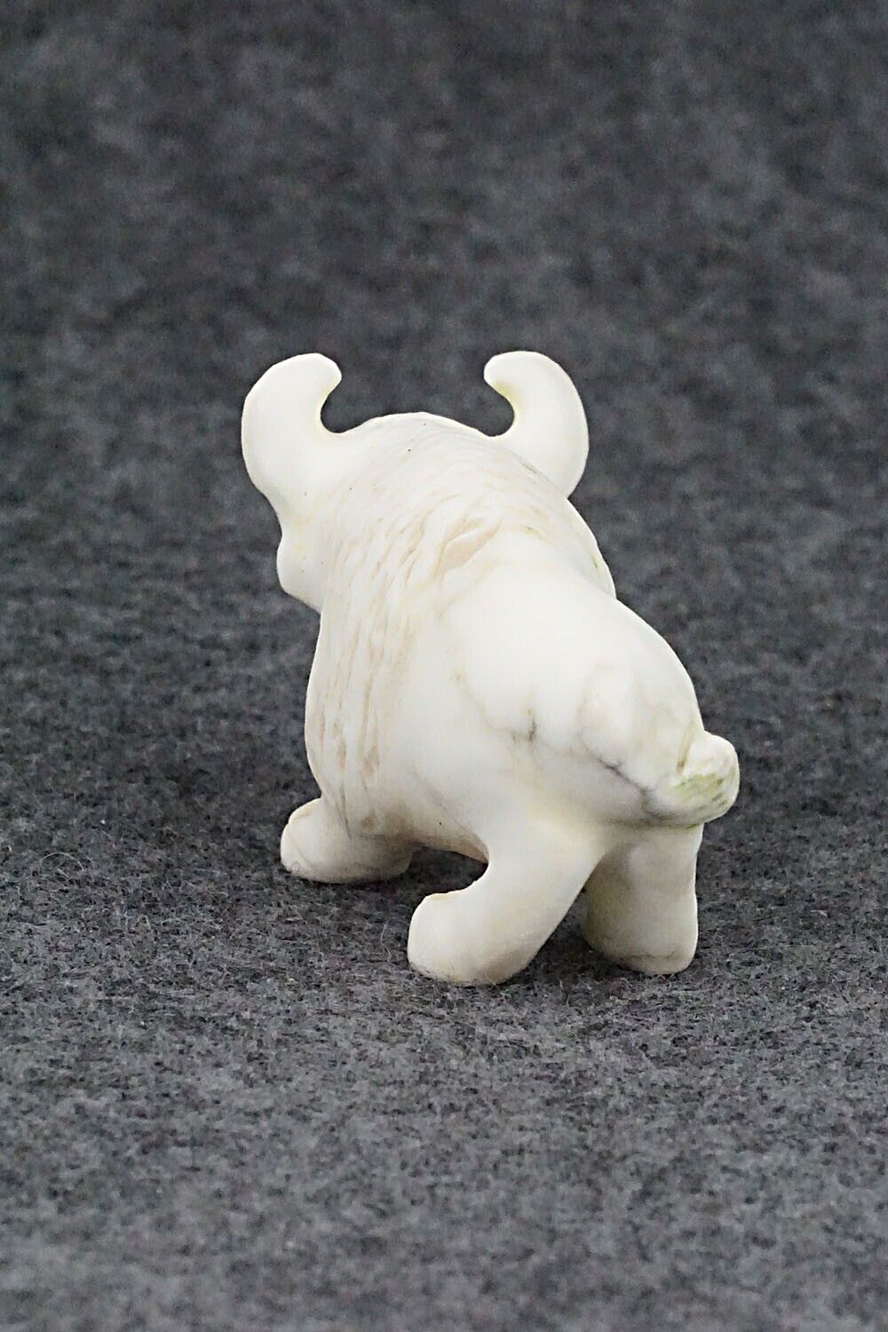 Buffalo Zuni Fetish Carving - Wilfred Cheama