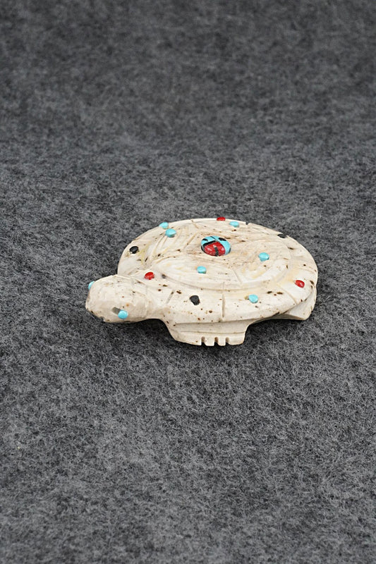 Turtle Zuni Fetish Carving - Dannette Laate