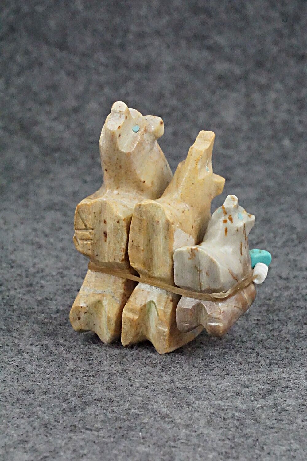 Bear Family Zuni Fetish Carving - Tim Lementino