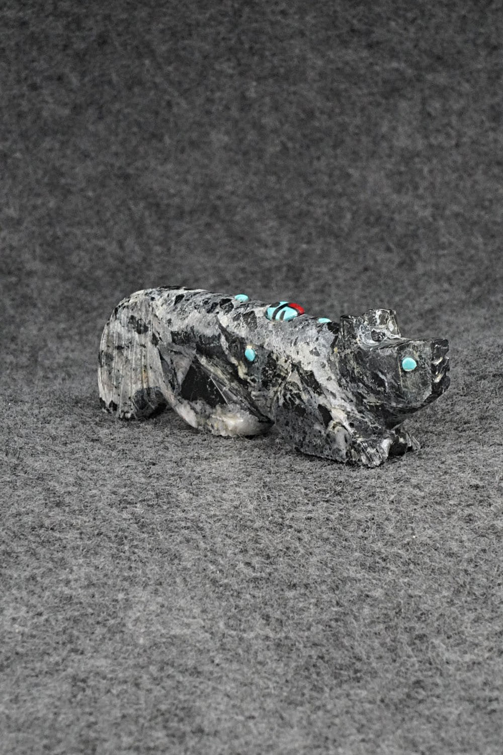 Wolf Zuni Fetish Carving - Dannette Laate