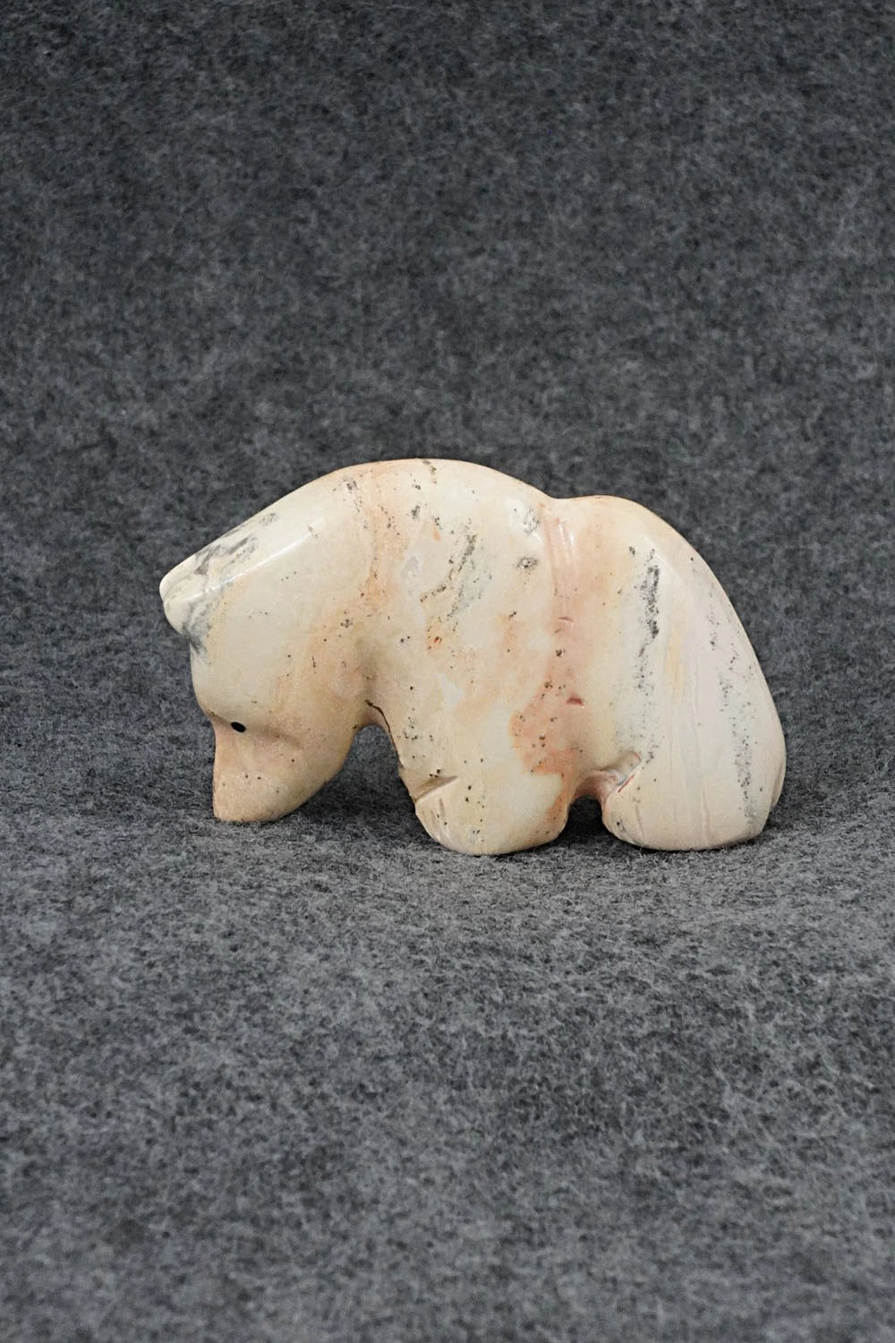 Bear Zuni Fetish Carving - Justin Red Elk