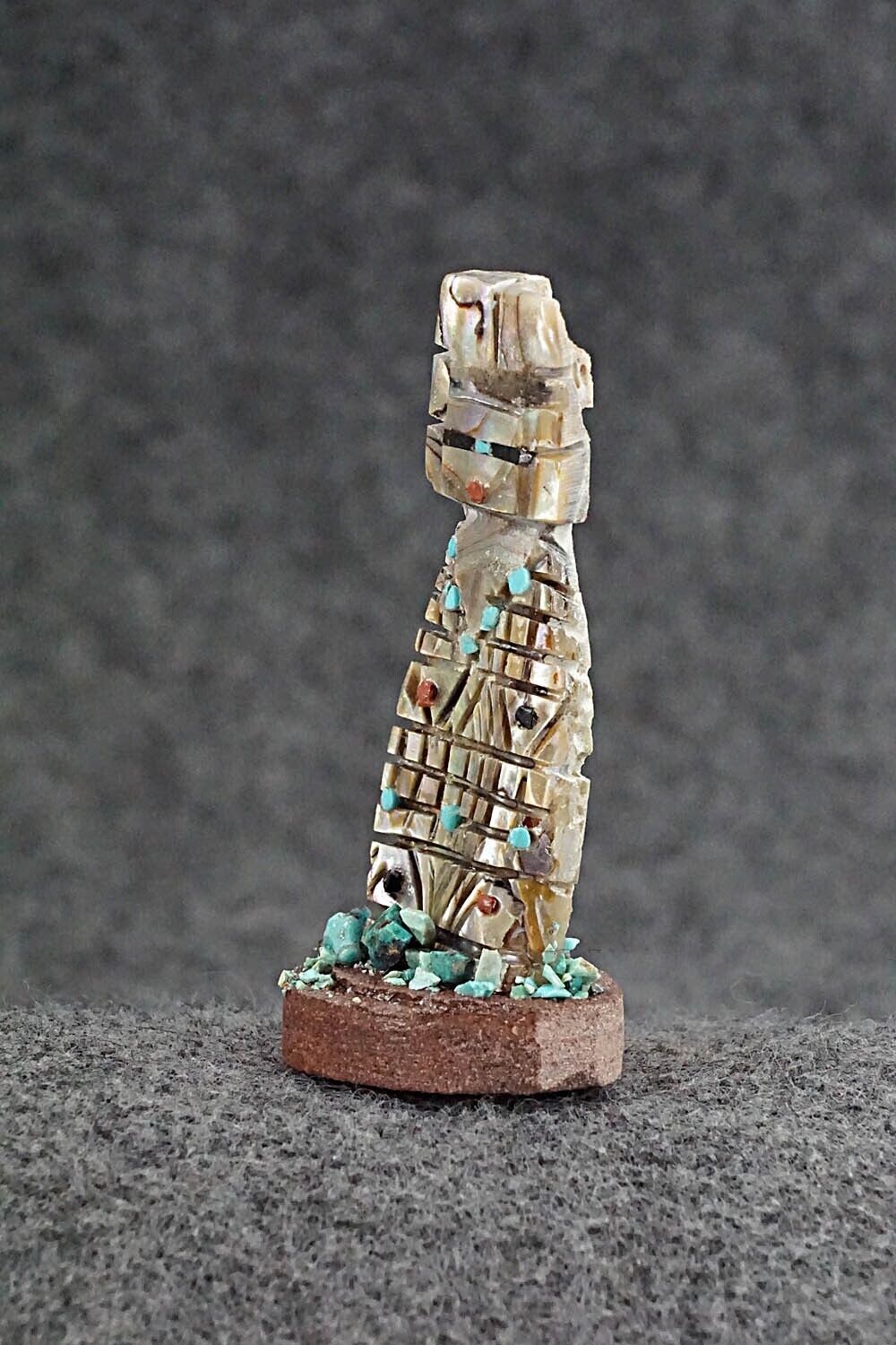 Corn Maiden Zuni Fetish Carving - Carl Etsate