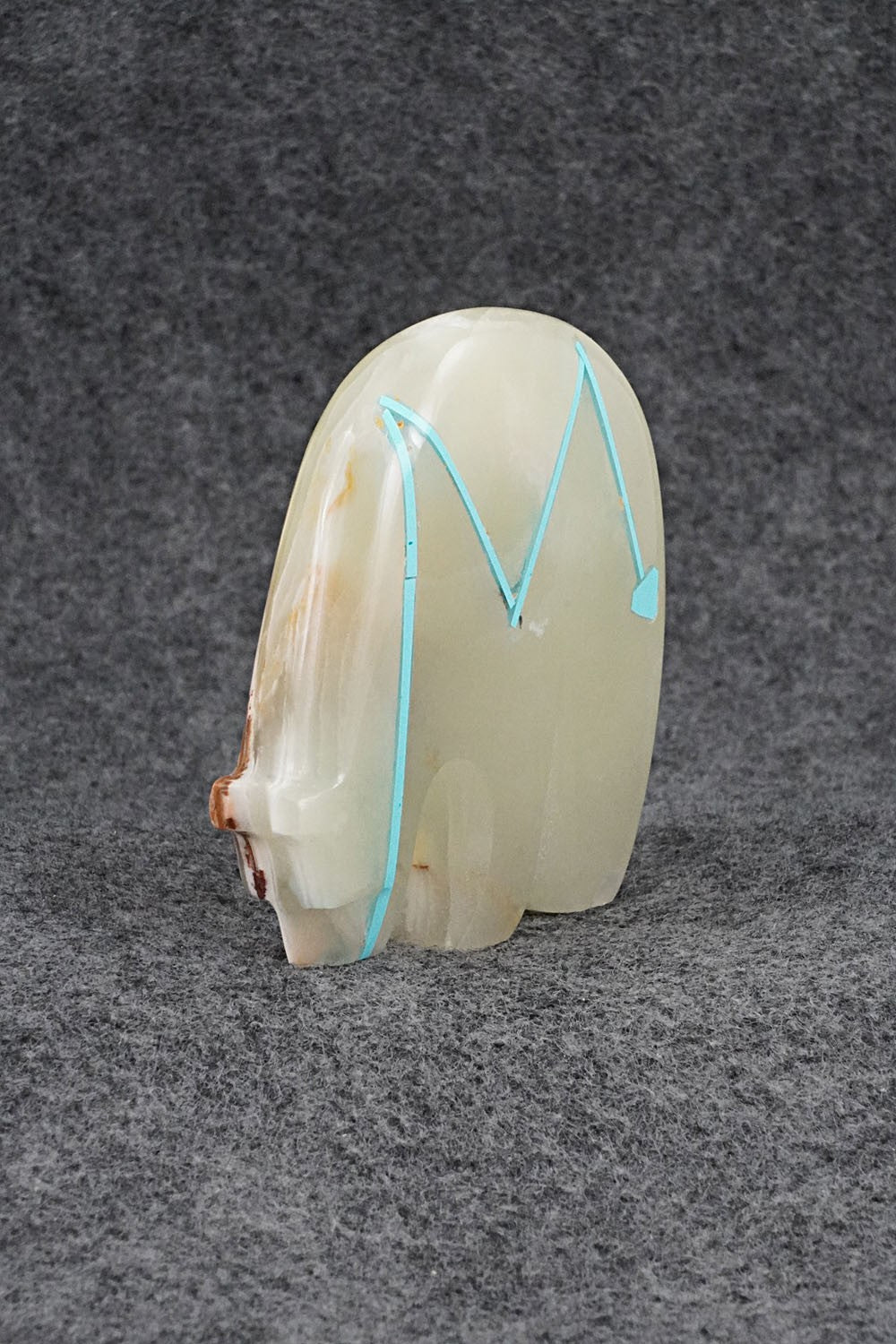 Bear Zuni Fetish Carving - Kenric Laiwakete