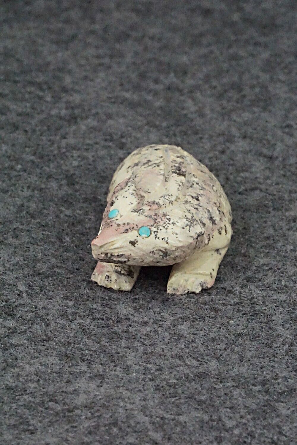 Badger Zuni Fetish Carving - Jonas Hustito