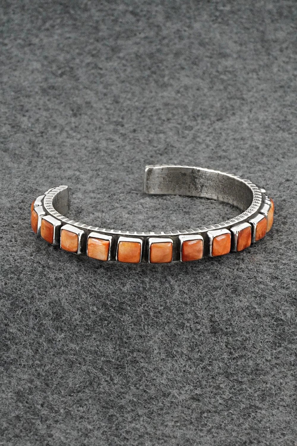 Spiny Oyster & Sterling Silver Bracelet - Ernest Rangel