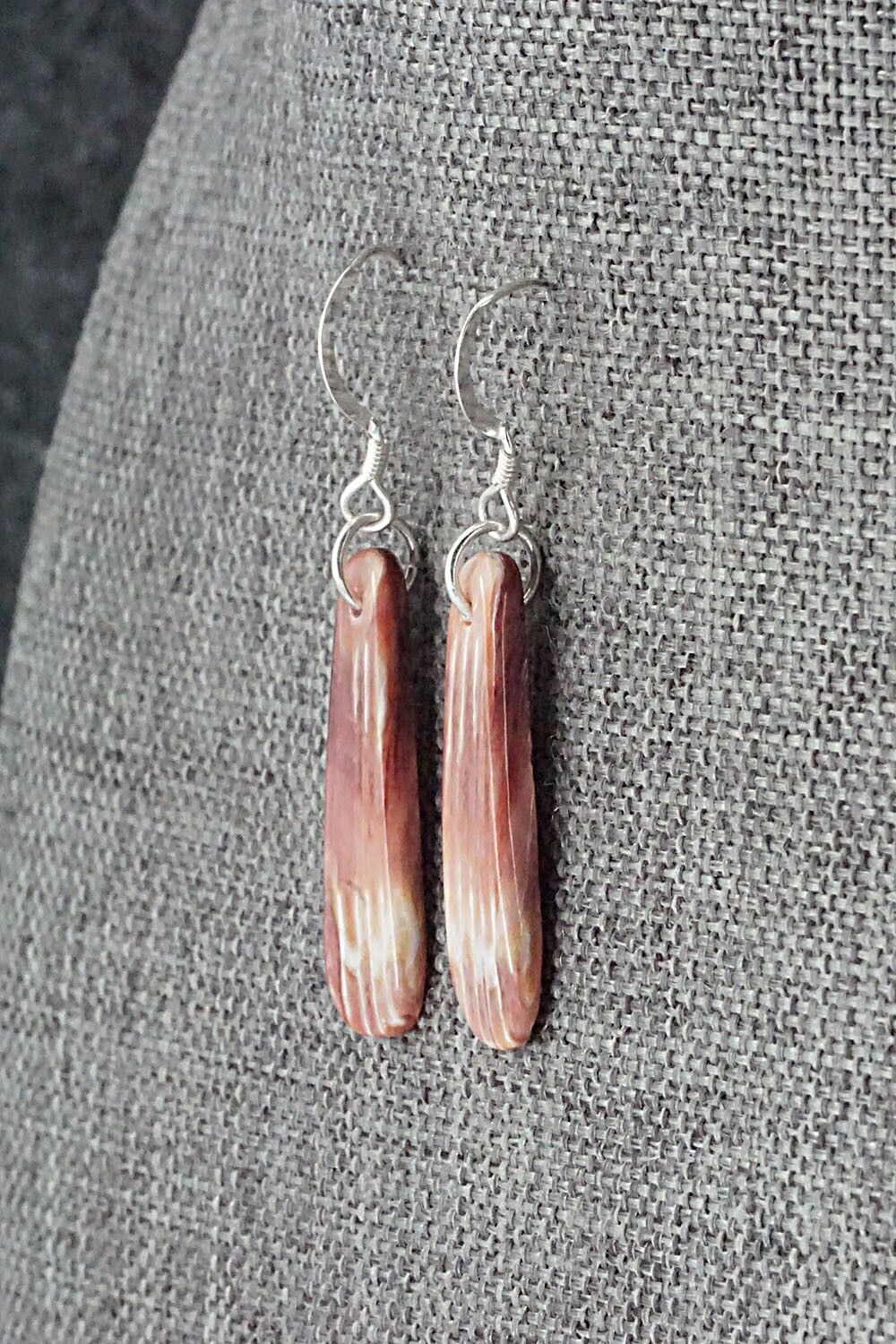 Spiny Oyster & Sterling Silver Earrings - Jesus Espino