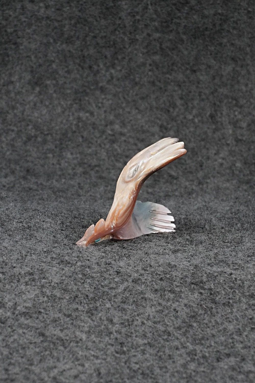 Eagle Zuni Fetish Carving - Vander Tsethlikai