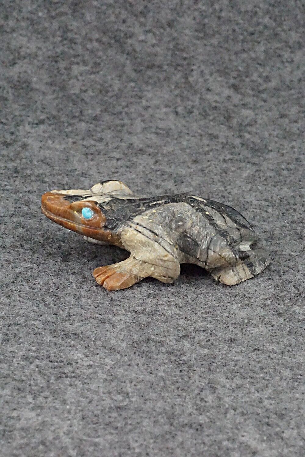 Frog Zuni Fetish Carving - Dana Malani