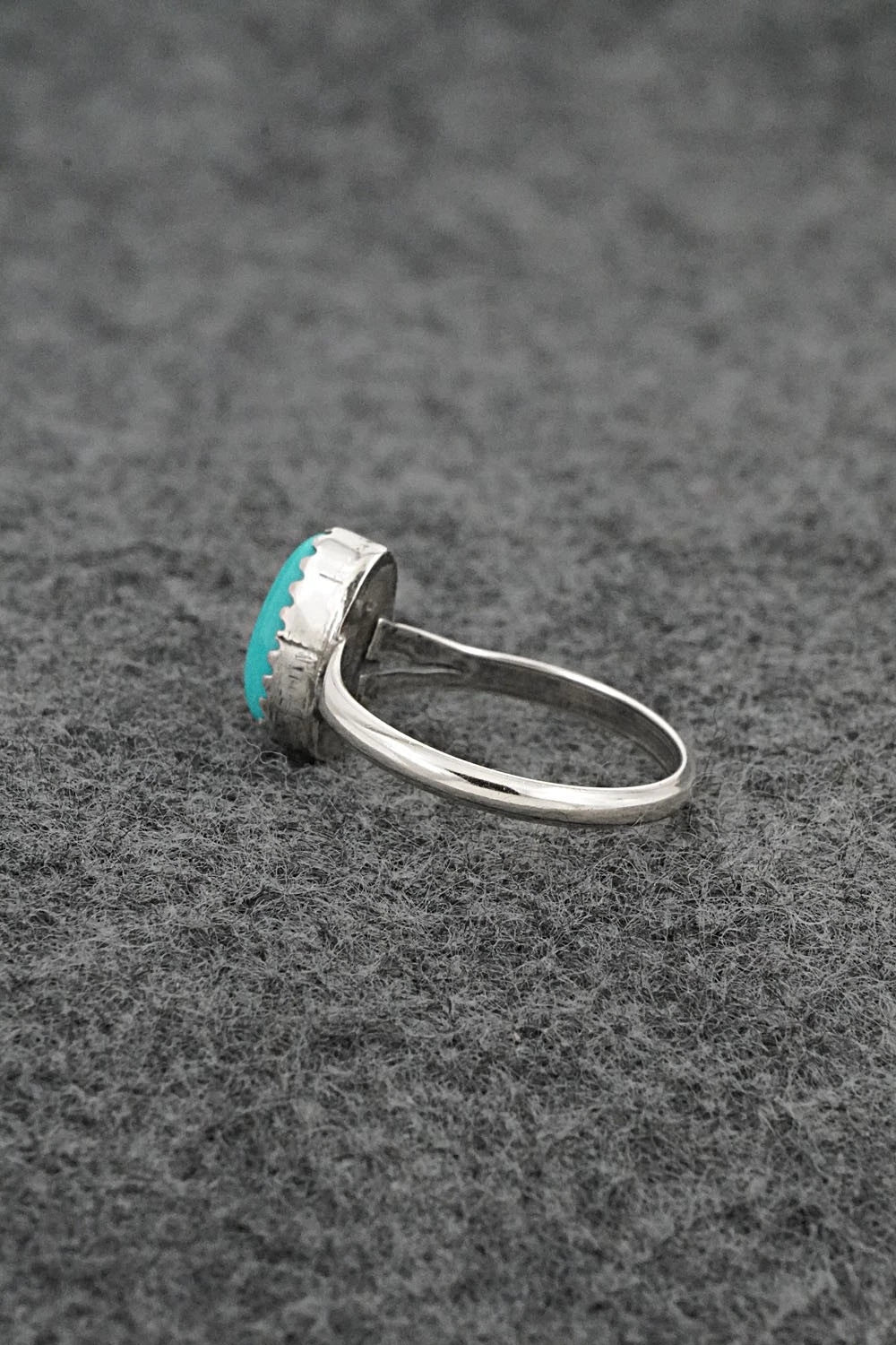 Turquoise & Sterling Silver Ring - Matthew Gordon - Size 6