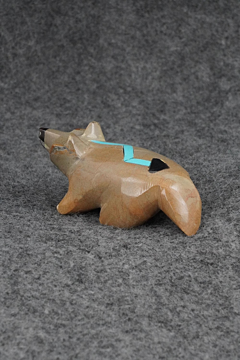 Badger Zuni Fetish Carving - Enrike Leekya