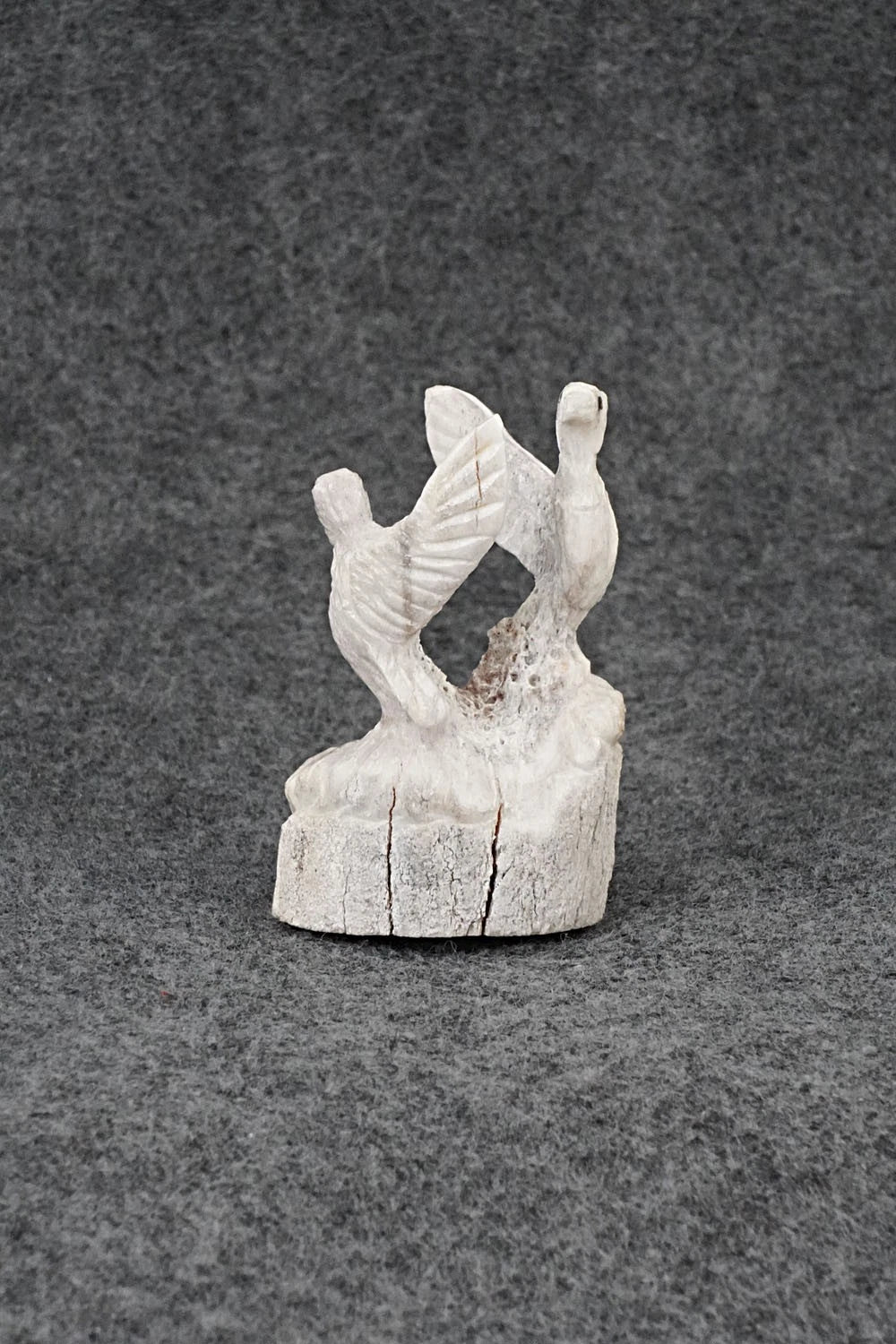 Hummingbirds Zuni Fetish Carving - Chris Peina