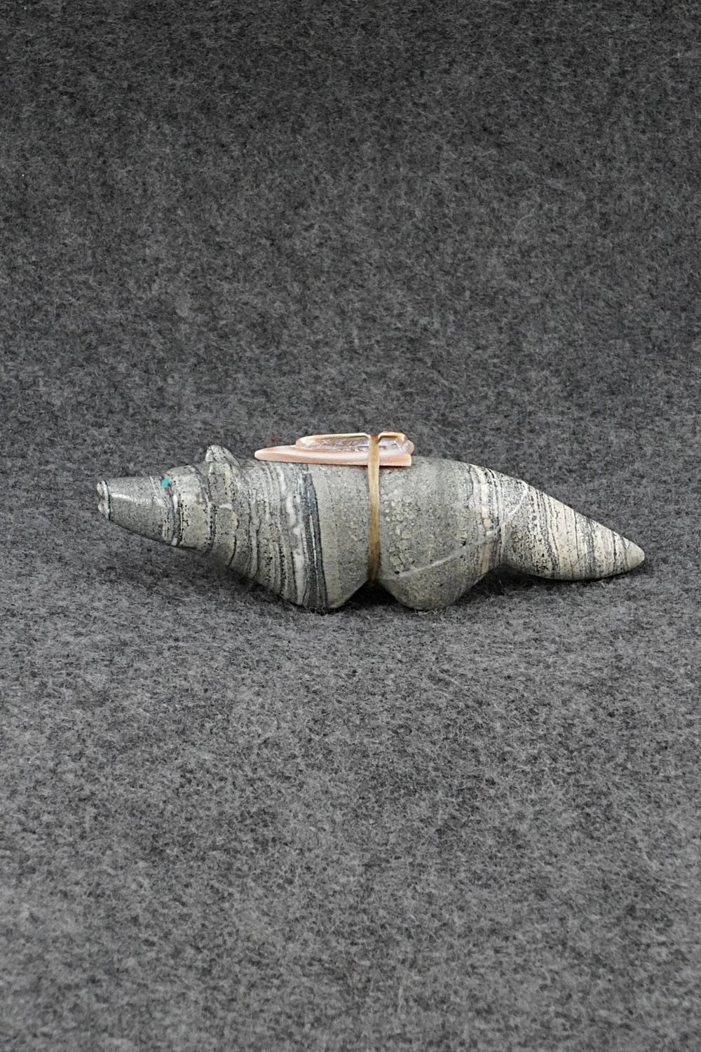 Fox Zuni Fetish Carving - Delvin Leekya