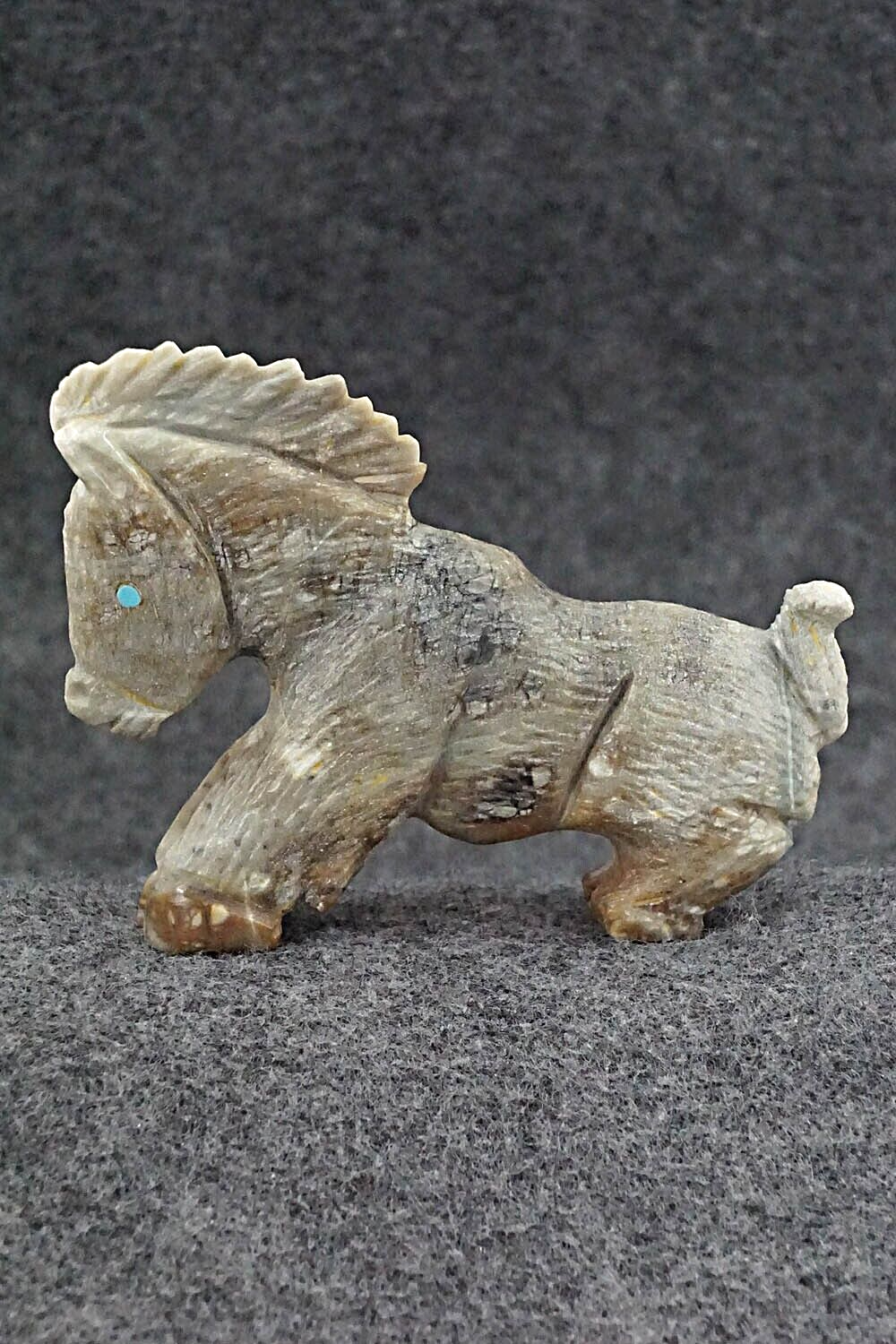 Horse Zuni Fetish Carving - Tony Mackel