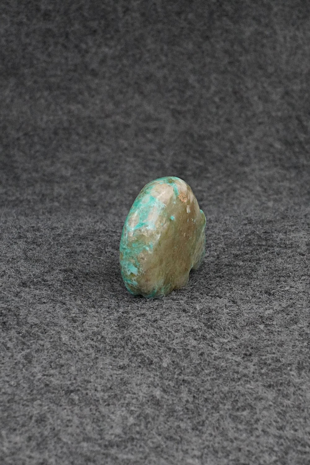 Bear Zuni Fetish Carving - Abby Quam Panteah