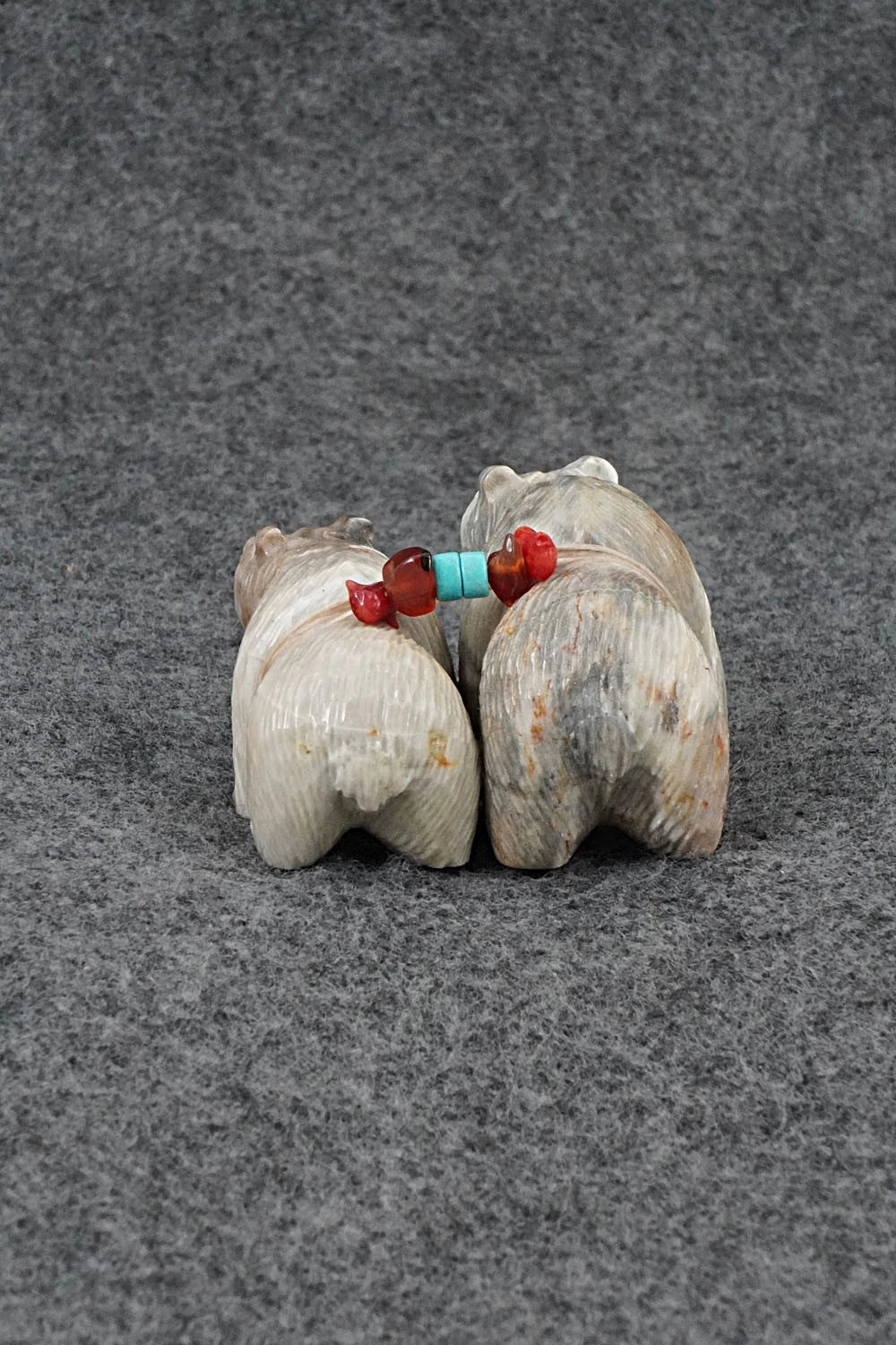 Bear Zuni Fetish Carving - Farlan & Paulette Quam