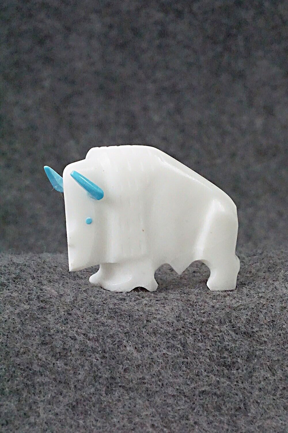 Buffalo Zuni Fetish Carving - Todd Etsate
