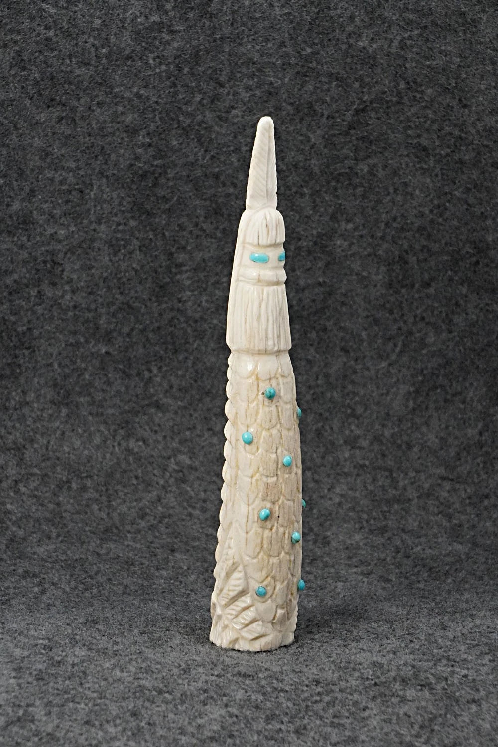 Corn Maiden Zuni Fetish Carving - Garrick Weeka