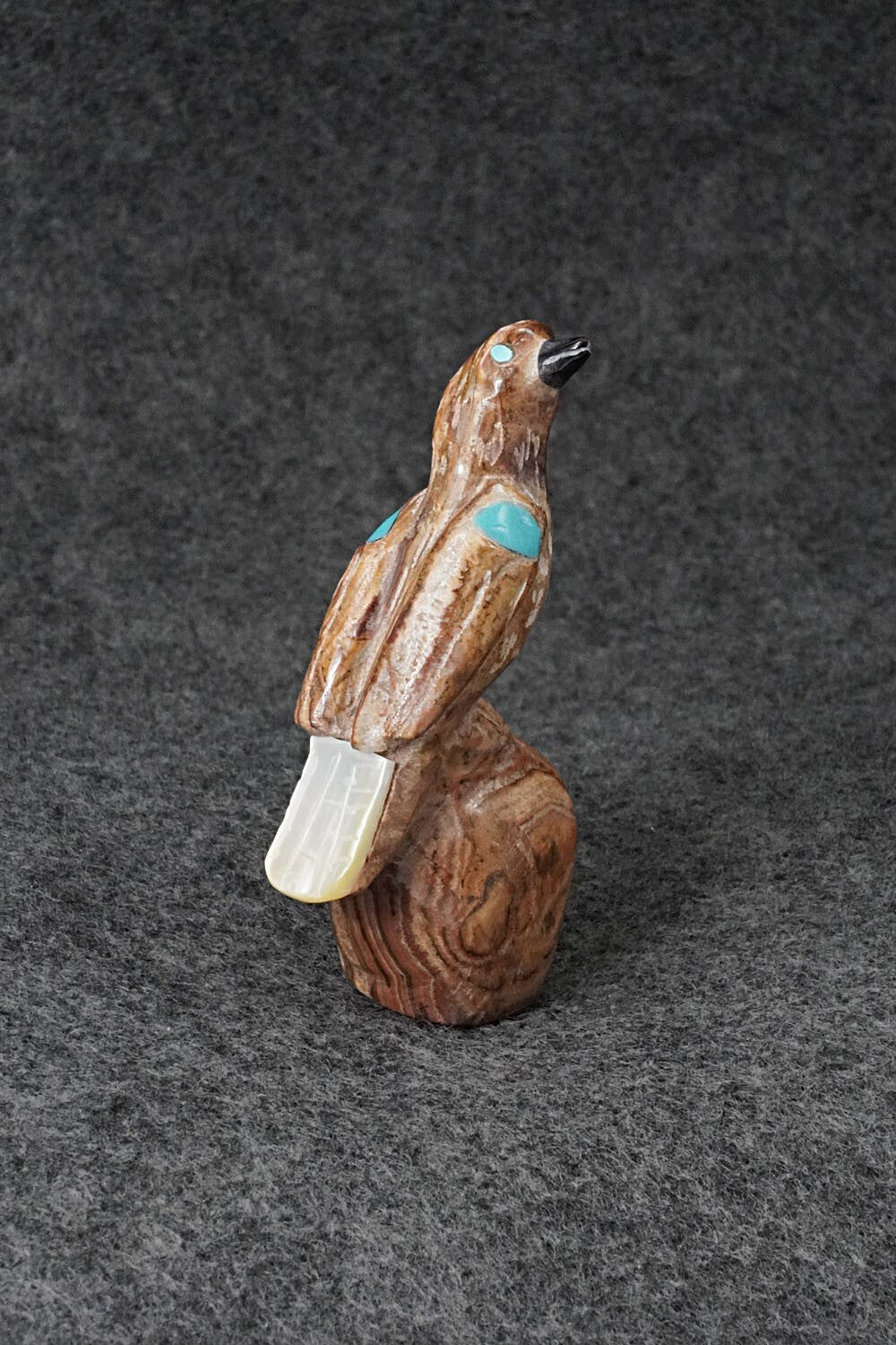 Bird Zuni Fetish Carving - Freddie Leekya