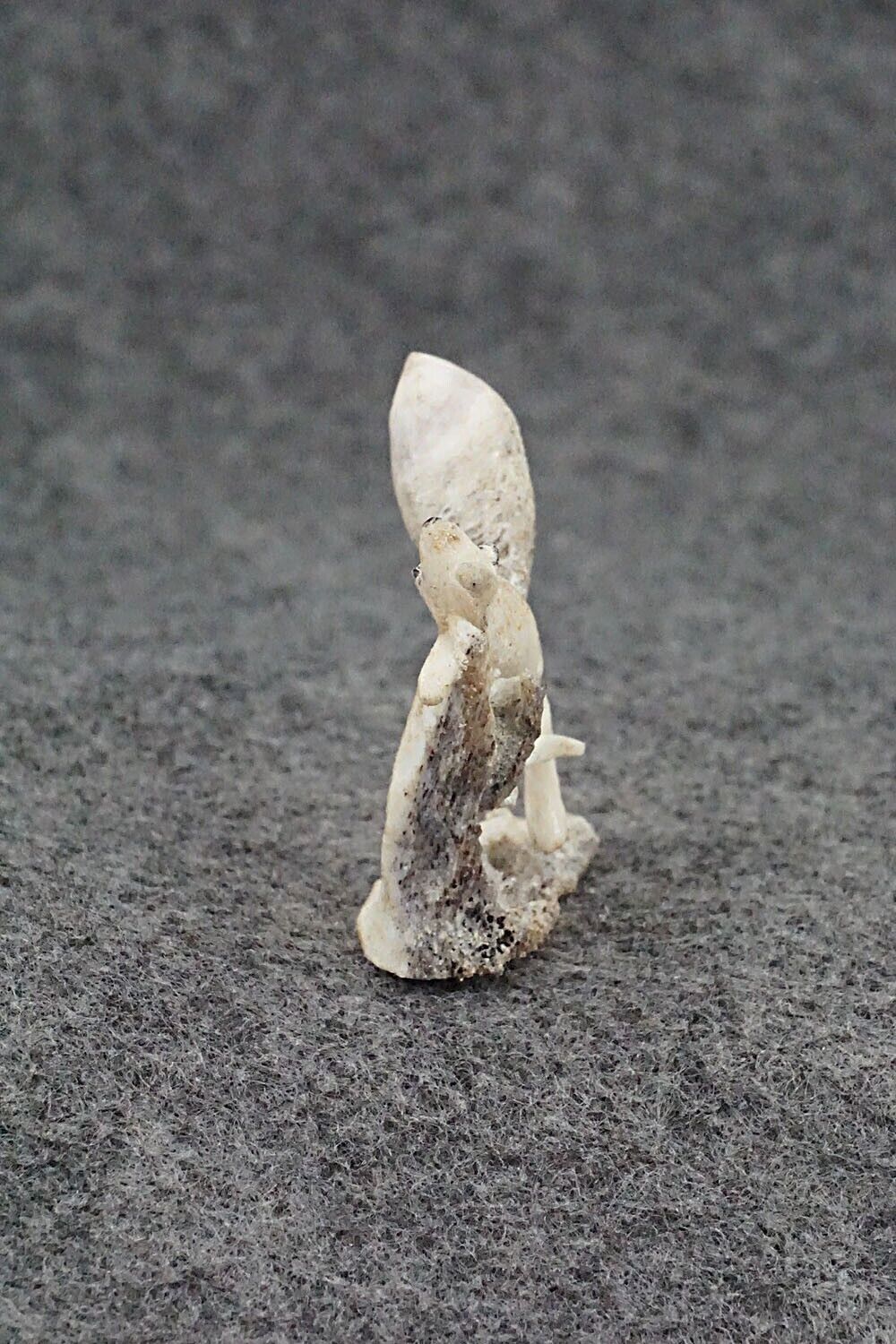 Fox Zuni Fetish Carving - Ruben Najera